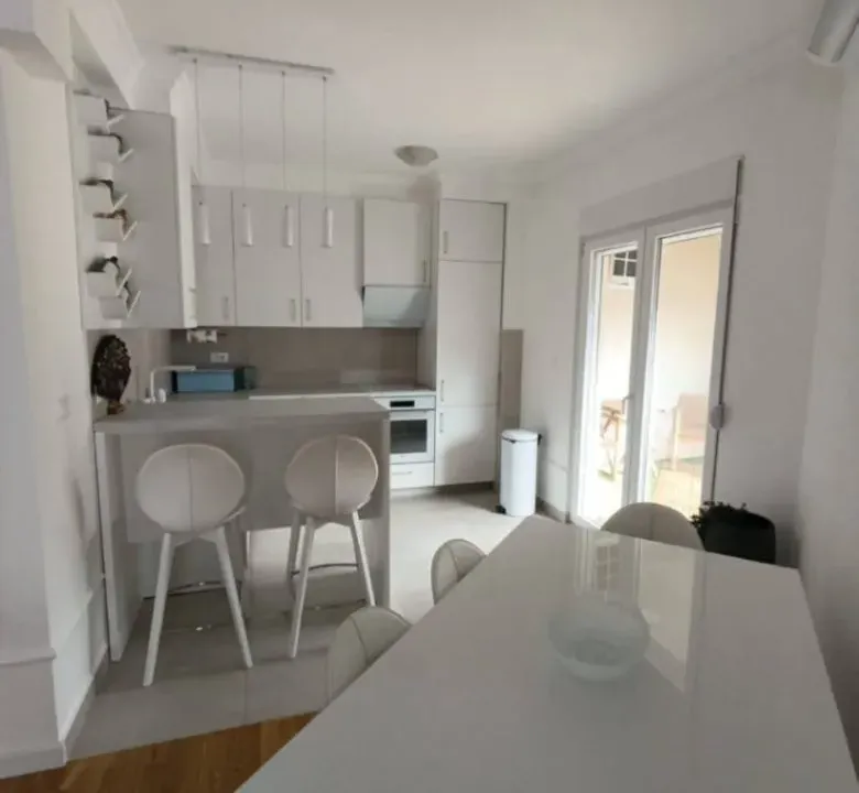Prodaja, dvosoban stan, 92m², Zabjelo, Podgorica
