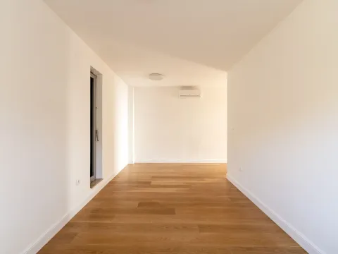 Prodaja, trosoban stan, 160m², Pržno, Budva - image 10