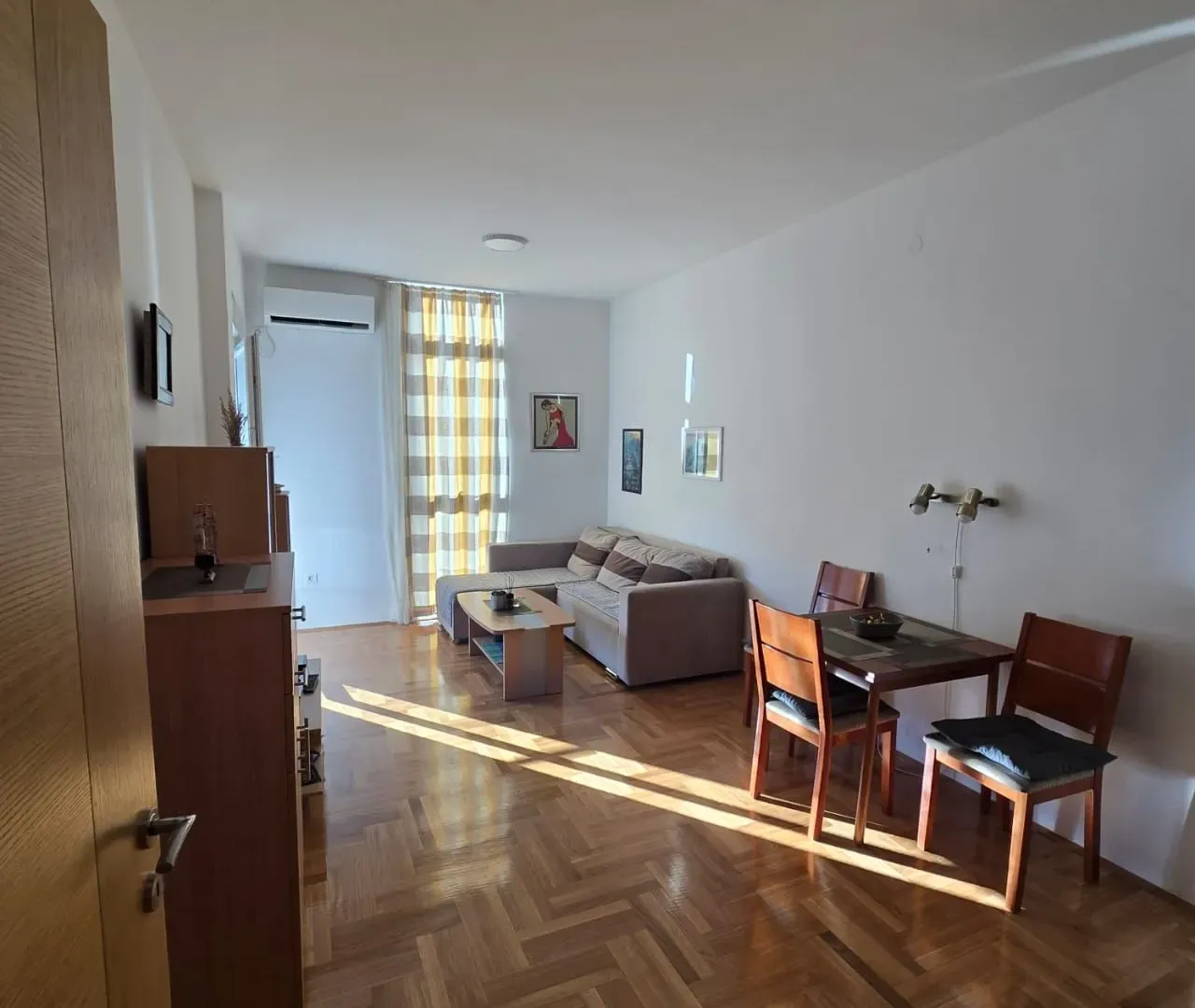 Rent, one bedroom apartment, 46m², Kava, Tivat