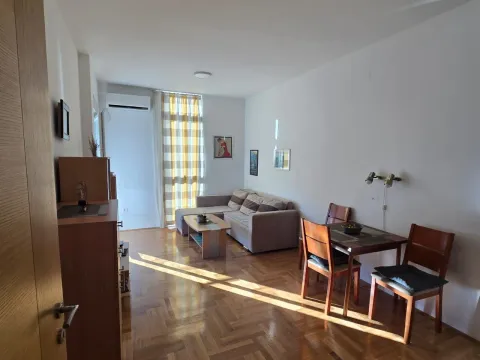 Rent, one bedroom apartment, 46m², Kava, Tivat - image 15