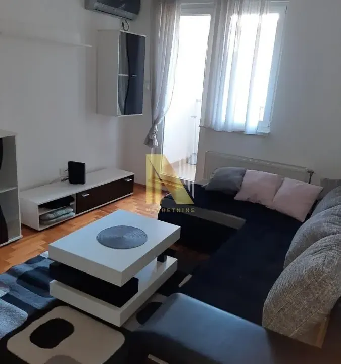 Izdavanje, jednosoban stan, 44m², Bulevar patrijarha Pavla, Novi Sad Sve Podlokacije