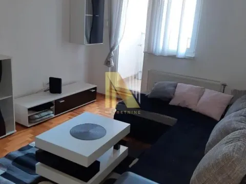 Izdavanje, jednosoban stan, 44m², Bulevar patrijarha Pavla, Novi Sad Sve Podlokacije - image 1