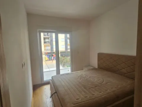 Izdavanje, jednosoban stan, 45m², New City, Podgorica - image 8