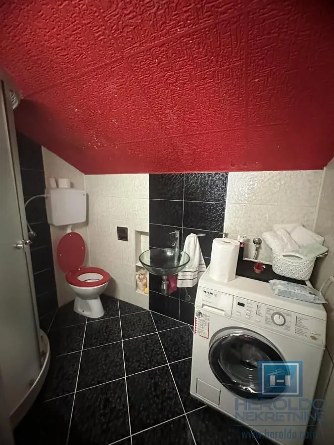 Sale, house, 215m², Ćuprija, Srbija