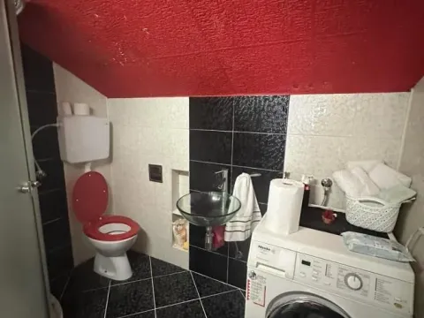 Prodaja, kuća, 215m², Ćuprija, Srbija - image 18