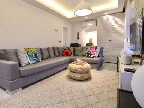 Prodaja, kuća, 131m², Radovići, Tivat - image 19