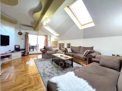 Prodaja, četvorosoban stan, 121m², Krivi Most, Podgorica - image 3