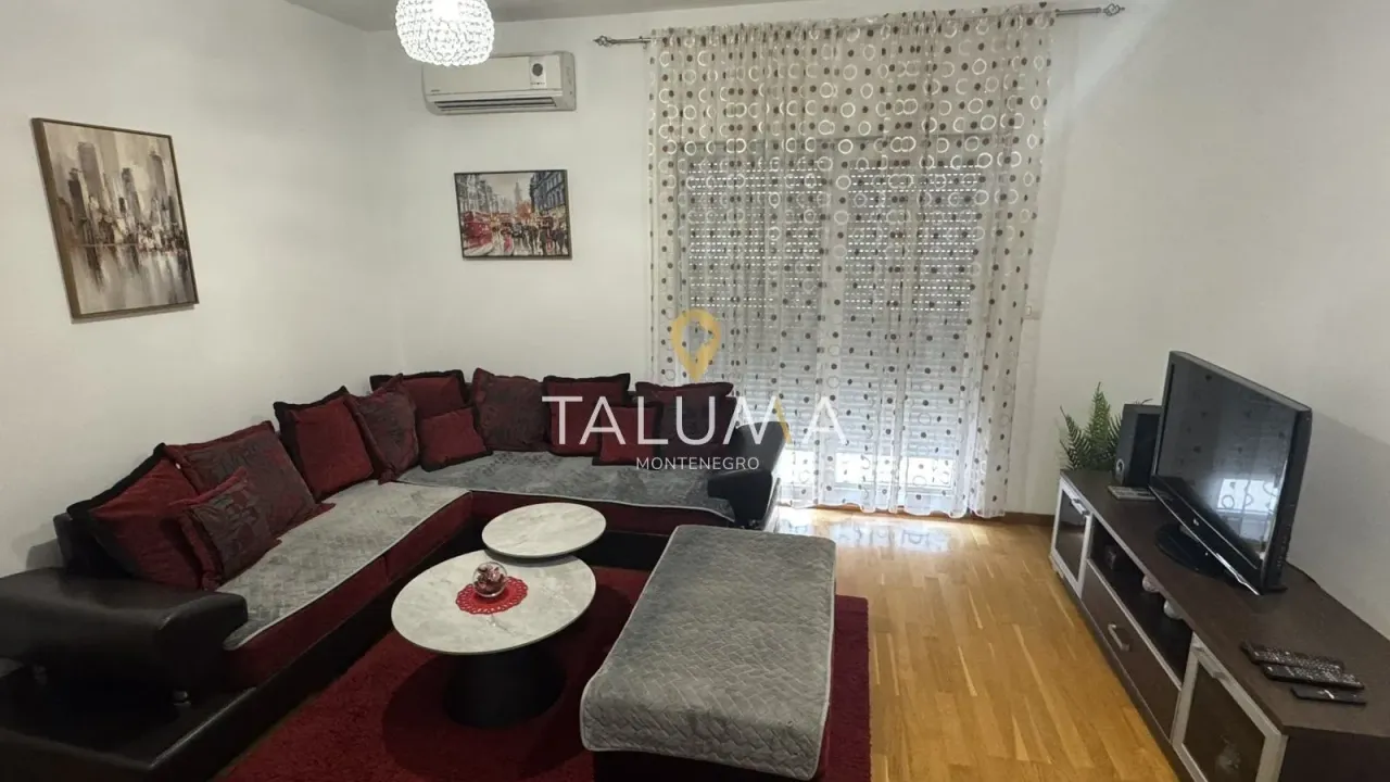 Rent, two bedroom apartment, 74m², City Kvart, Podgorica