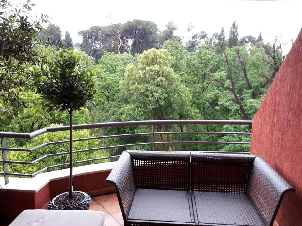 Izdavanje, trosoban stan, 190m², Preko Morače, Podgorica
