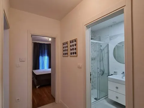 Rent, one bedroom apartment, 54m², Central Point, Podgorica - image 8