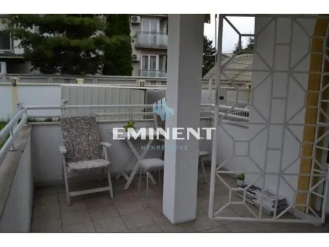 Izdavanje, četvorosoban stan, 110m², Savski Venac, Beograd - image 16