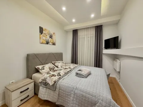 Rent, one bedroom apartment, 47m², Central Point, Podgorica - image 4