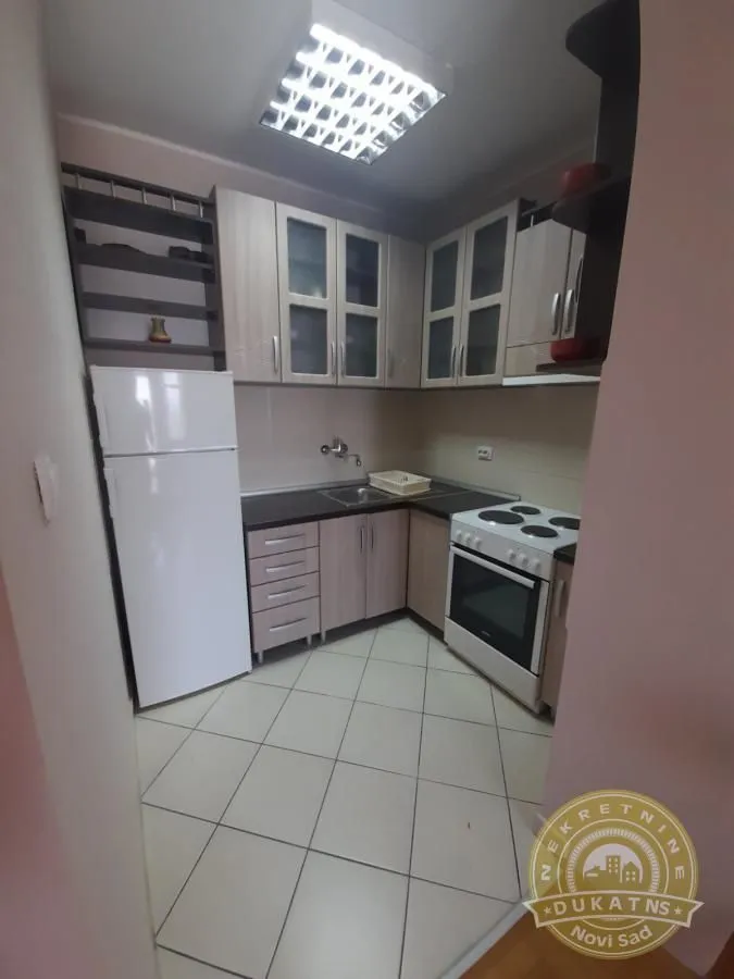 Prodaja, dvosoban stan, 48m², Bulevar Evrope, Novi Sad Sve Podlokacije