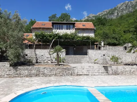 Prodaja, kuća, 260m², Morinj, Kotor