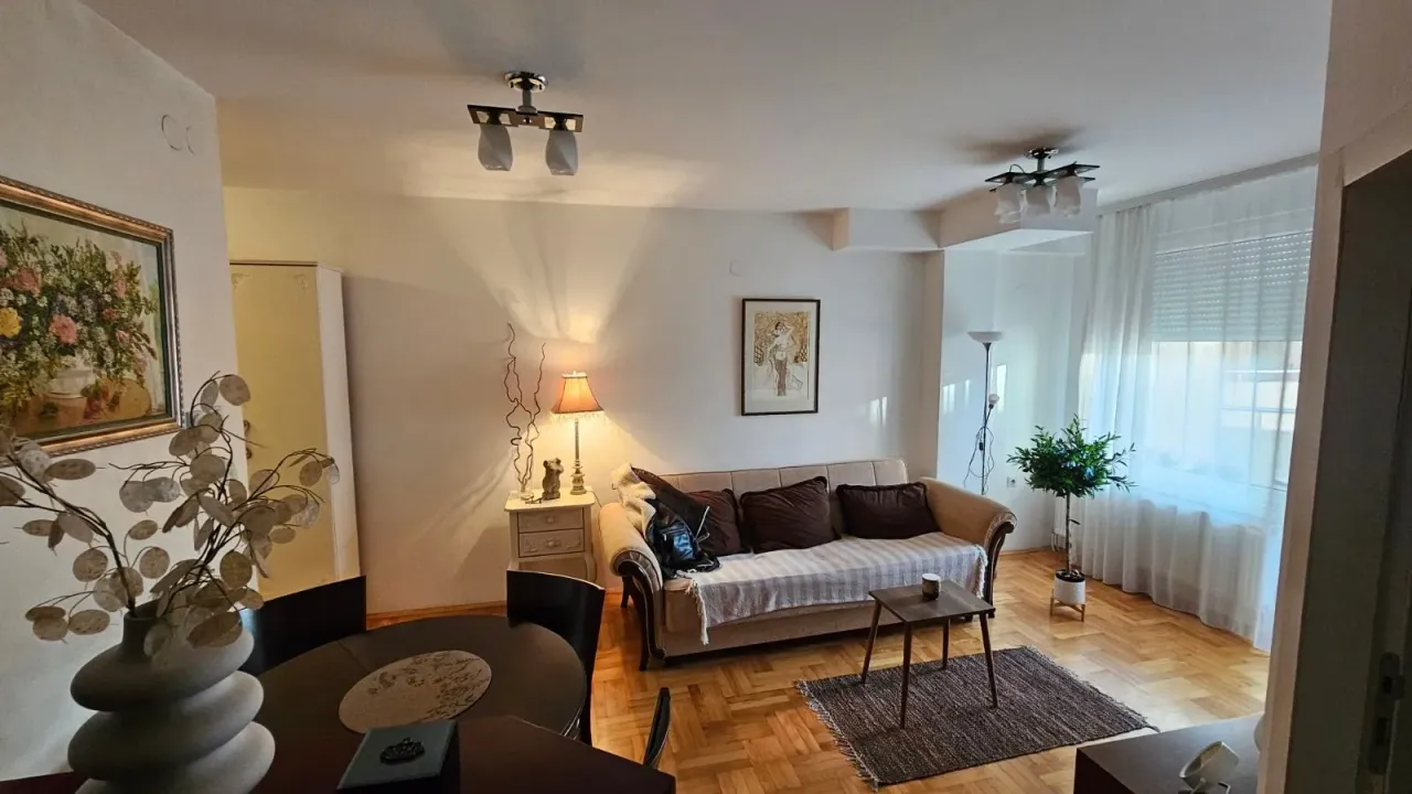 Rent, one bedroom apartment, 42m², Centar, Niš