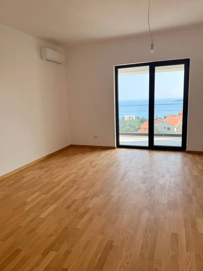 Prodaja, dvosoban stan, 64m², Bečići, Budva