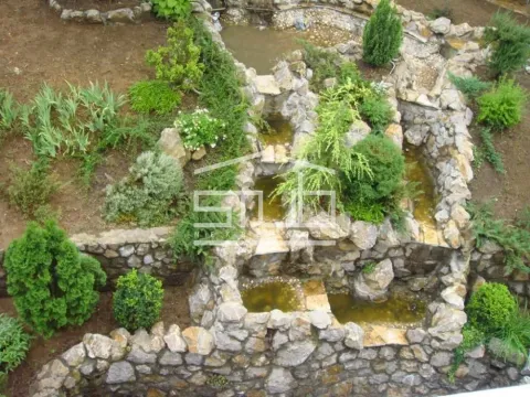 Sale, house, 531m², Zvezdin Stadion, Beograd - image 16