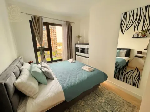 Izdavanje, trosoban stan, 80m², Savski Venac, Beograd - image 2