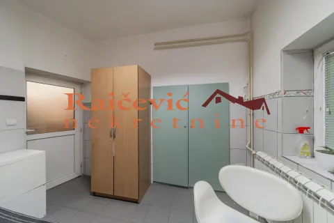 Prodaja, jednosoban stan, 38m², Zvezdara Sve Podlokacije, Beograd - image 16