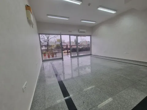 Sale, office space, 43m², Stari Aerodrom, Podgorica - image 5