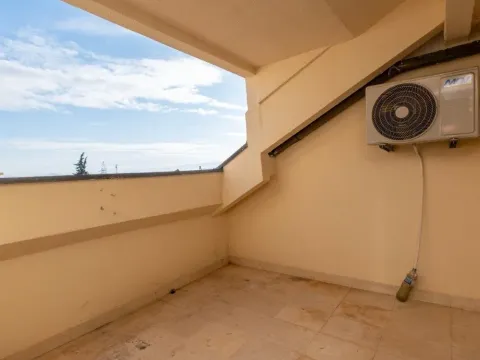 Rent, house, 280m², Podgorica, Crna Gora - image 18