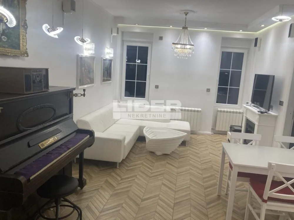 Prodaja, dvosoban stan, 63m², Stari Grad, Beograd