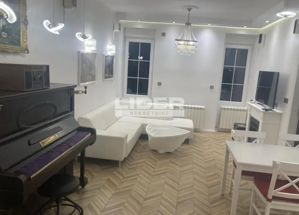 Prodaja, dvosoban stan, 63m², Stari Grad, Beograd