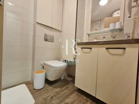 Izdavanje, jednosoban stan, 50m², City Kvart, Podgorica - image 6