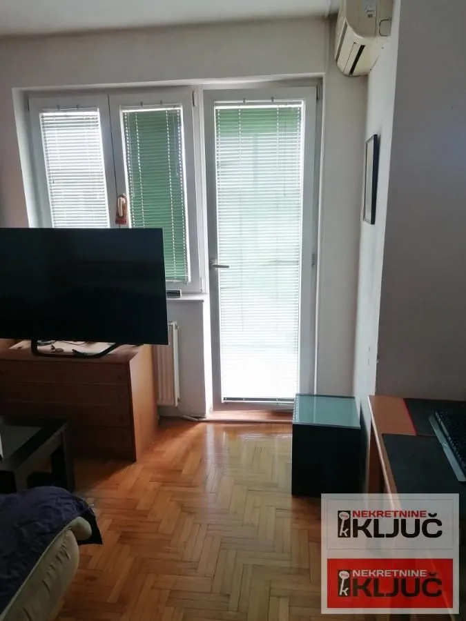 Prodaja, garsonjera, 28m², Bulevar Evrope, Novi Sad Sve Podlokacije