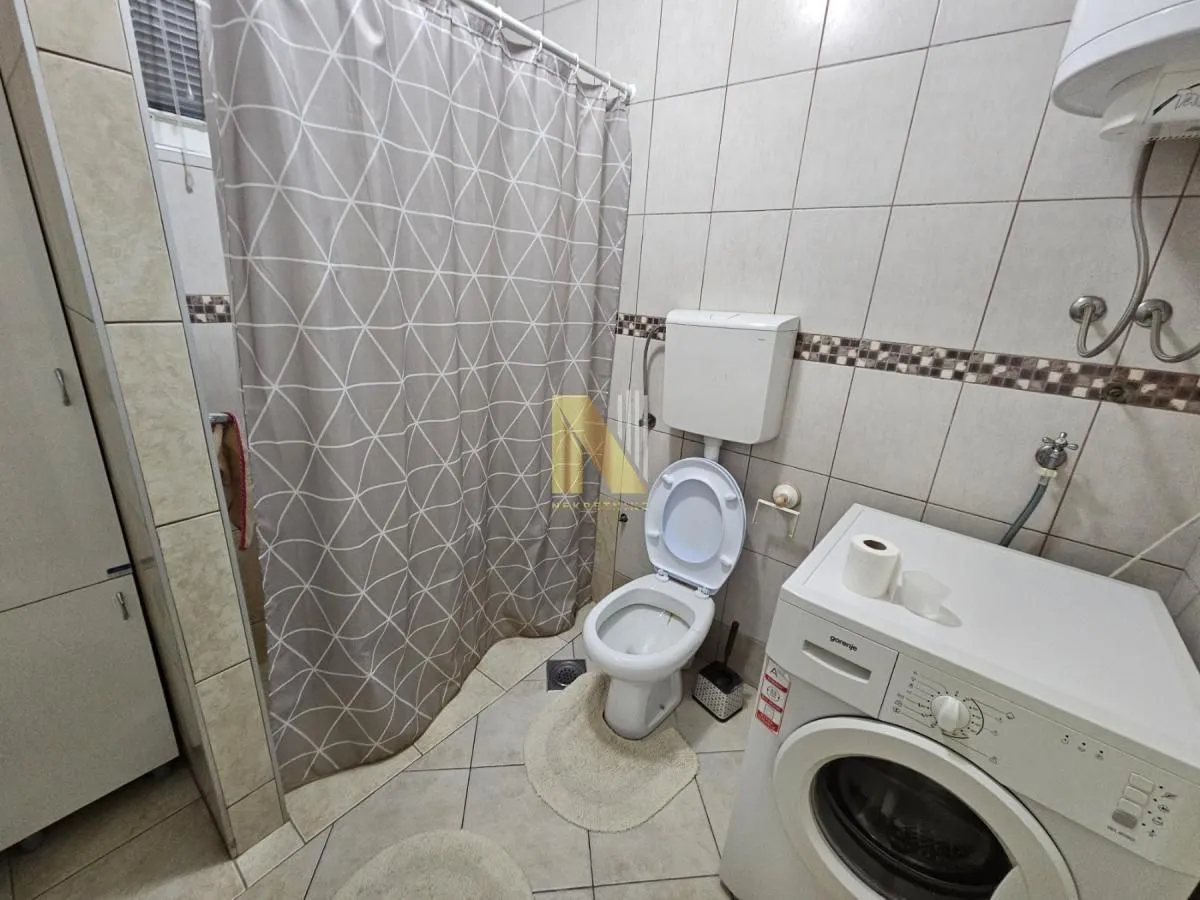 Izdavanje, trosoban stan, 69m², Grbavica, Novi Sad Sve Podlokacije