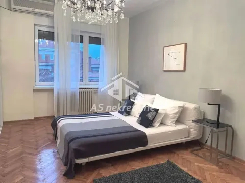 Rent, three bedroom apartment, 90m², Vračar Sve Podlokacije, Beograd - image 4
