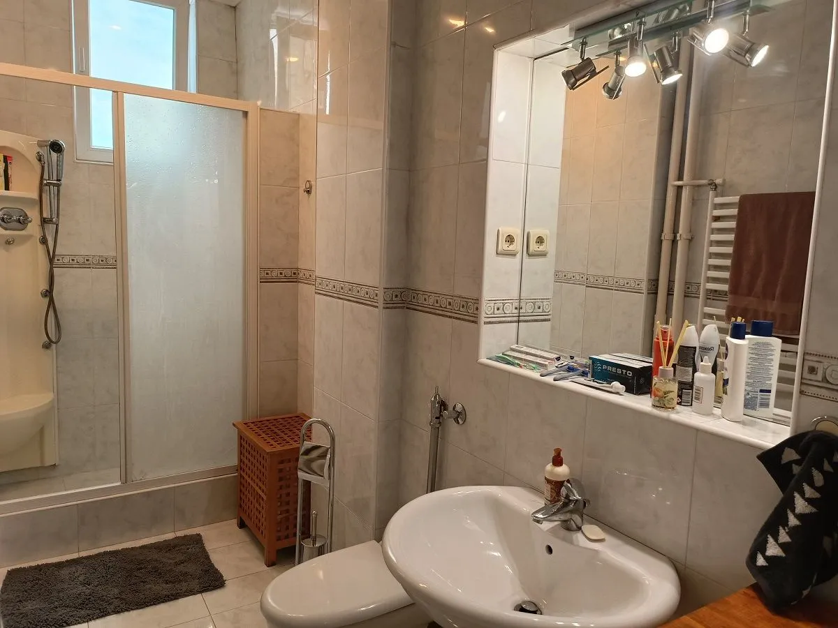 Prodaja, trosoban stan, 101m², Vračar Sve Podlokacije, Beograd