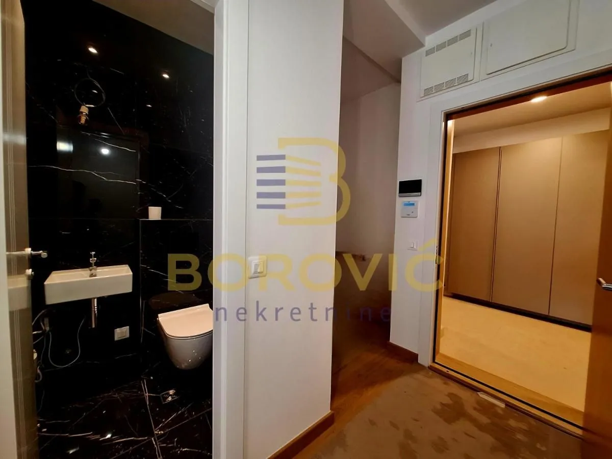 Sale, four bedroom apartment, 144m², Vračar Hram, Vračar Sve Podlokacije