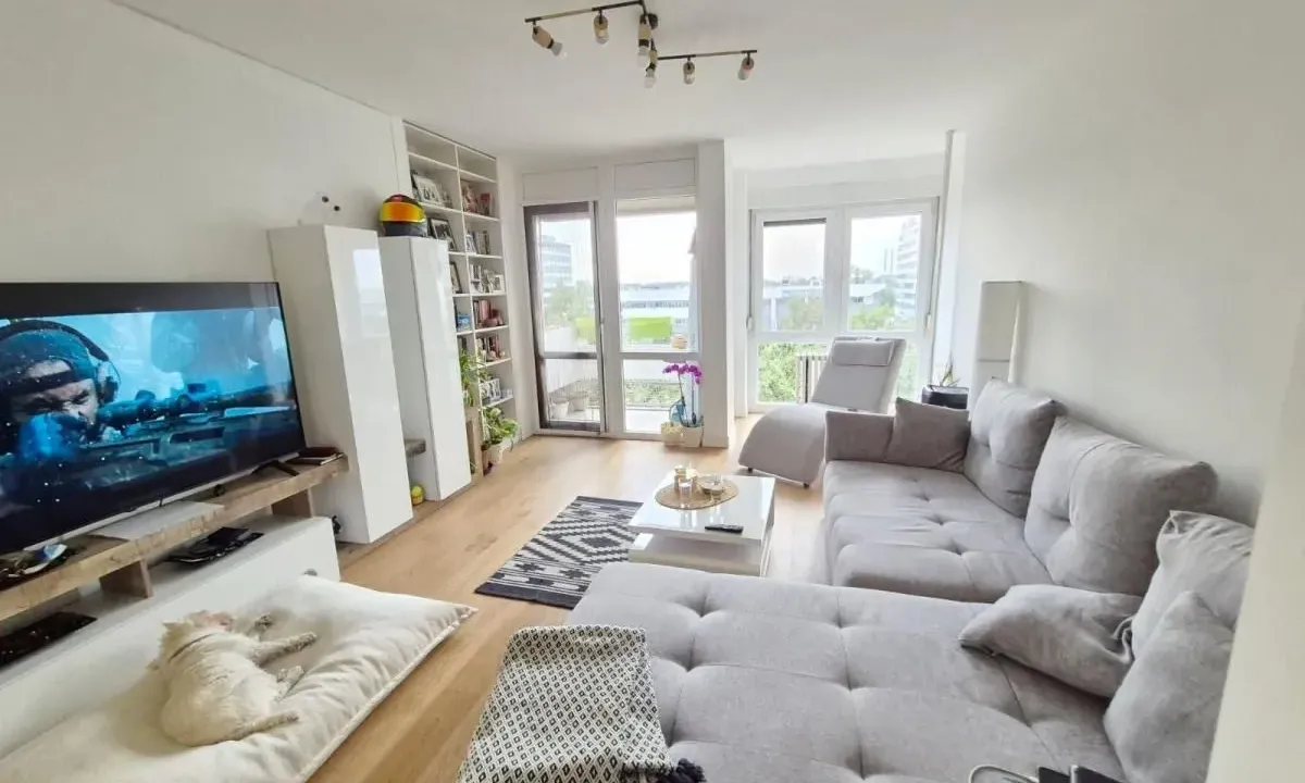 Prodaja, trosoban stan, 70m², Novi Beograd Blok 23, Novi Beograd Sve Podlokacije