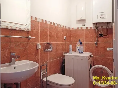 Izdavanje, kuća, 205m², Karaburma, Palilula Sve Podlokacije - image 13