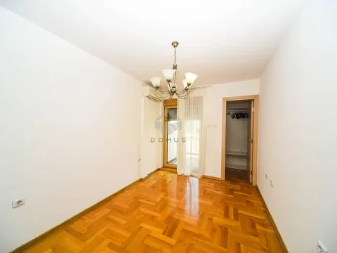 Rent, three bedroom apartment, 150m², Preko Morače, Podgorica - image 17