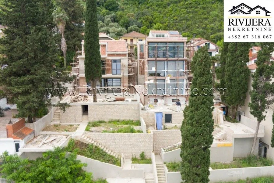 Prodaja, kuća, 430m², Njivice, Herceg Novi