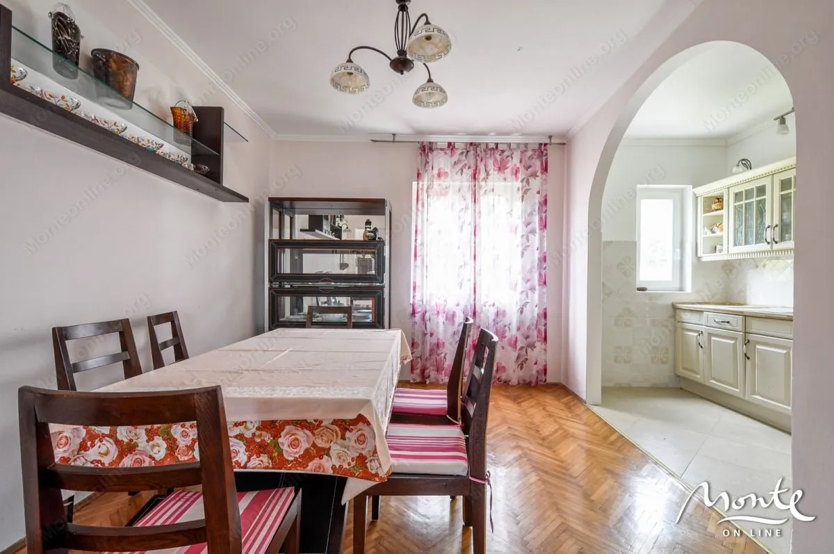 Prodaja, kuća, 181m², Bijela, Herceg Novi