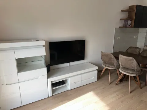 Rent, two bedroom apartment, 75m², City Kvart, Podgorica - image 5