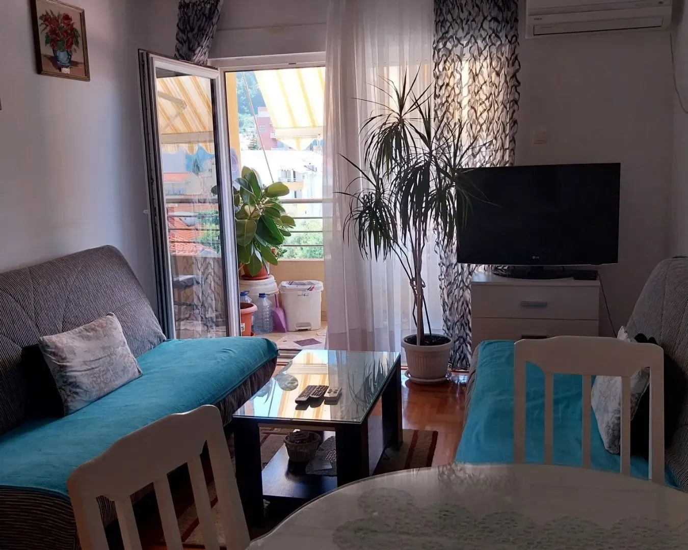 Izdavanje, jednosoban stan, 42m², Budva, Crna Gora