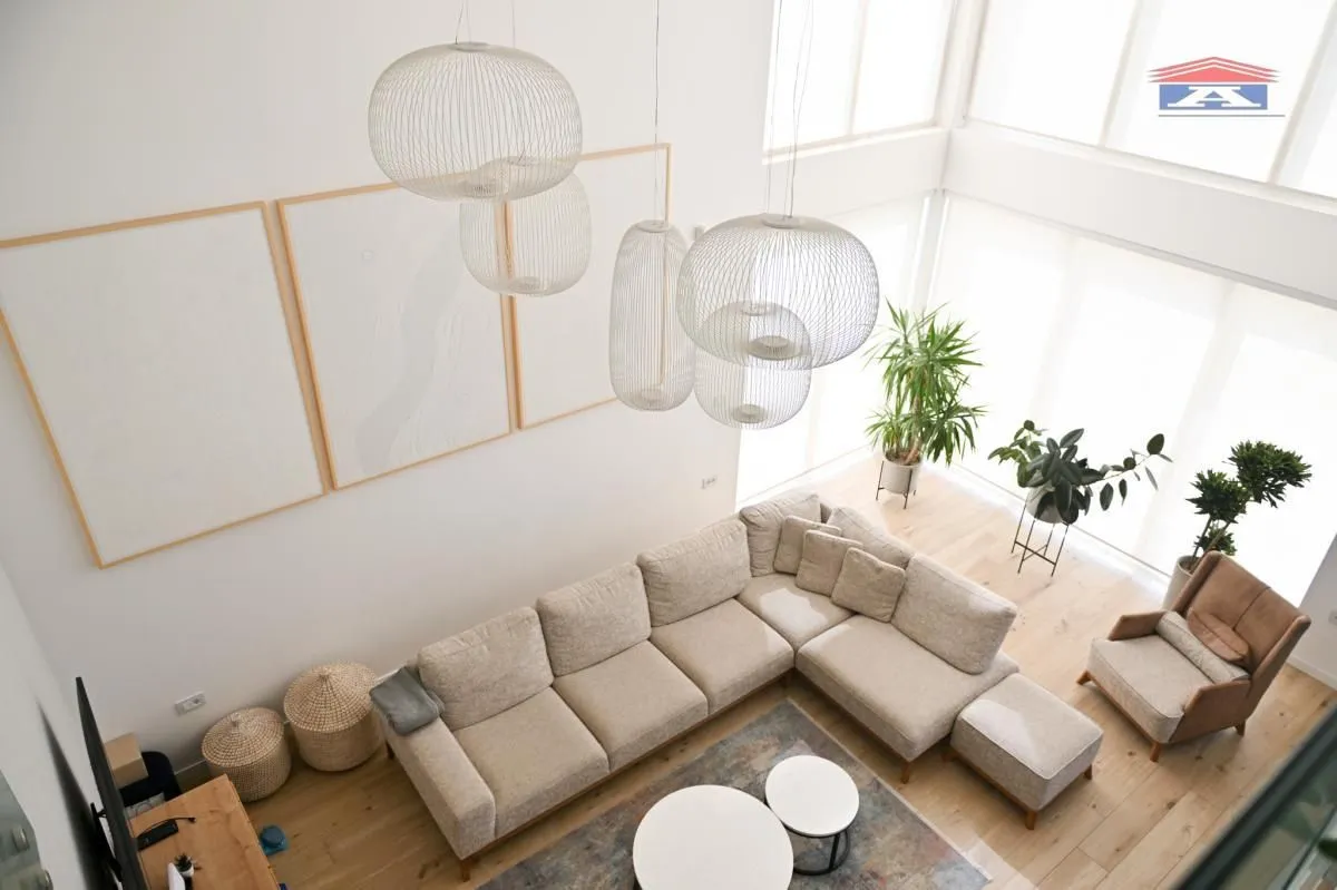 Prodaja, kuća, 360m², Petrovaradin, Novi Sad