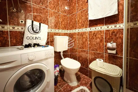 Rent, one bedroom apartment, 40m², Krivi Most, Podgorica - image 10