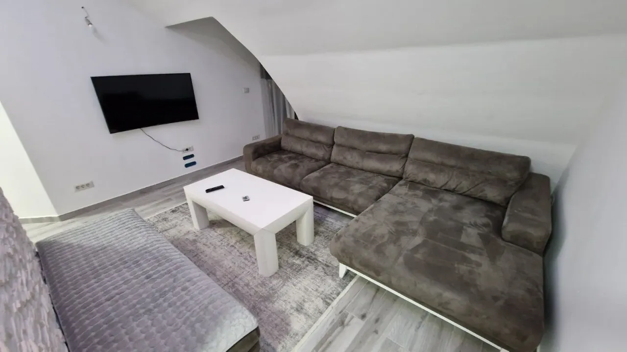 Izdavanje, dvosoban stan, 62m², Zabjelo, Podgorica