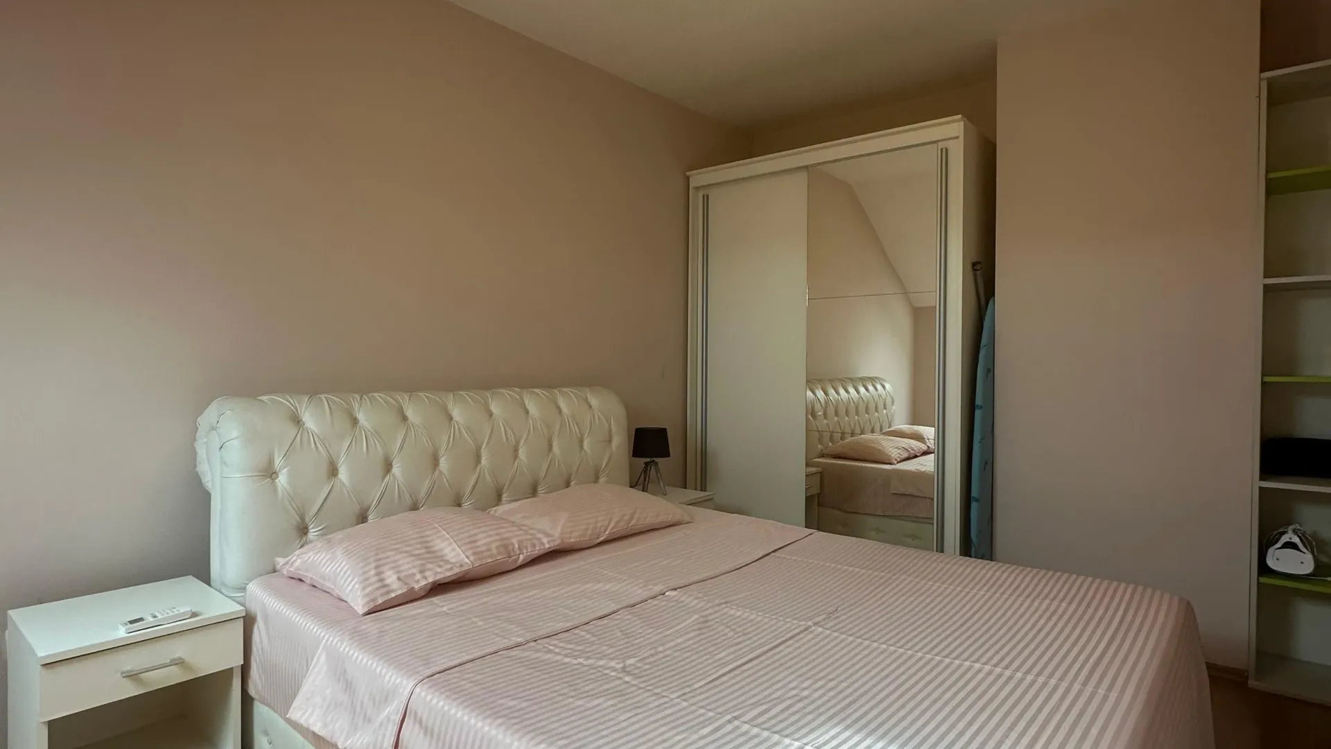 Rent, one bedroom apartment, 56m², Centar, Tivat