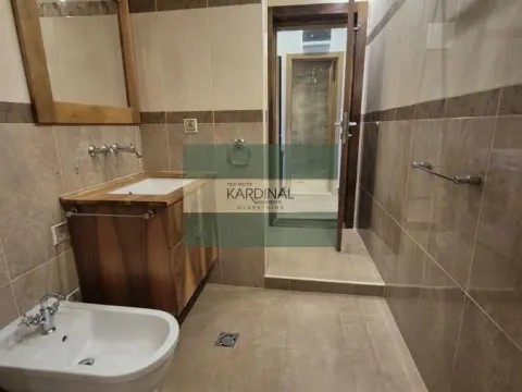 Prodaja, trosoban stan, 77m², Vašarište, Jagodina - image 14