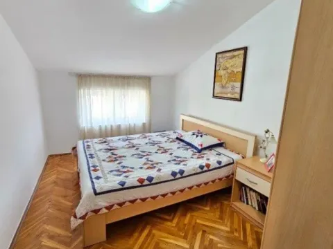 Prodaja, dvosoban stan, 75m², Centar, Podgorica - image 10
