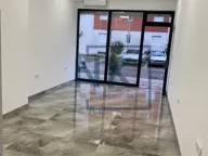Izdavanje, poslovni prostor, 28m², Tuški Put, Podgorica - image 3