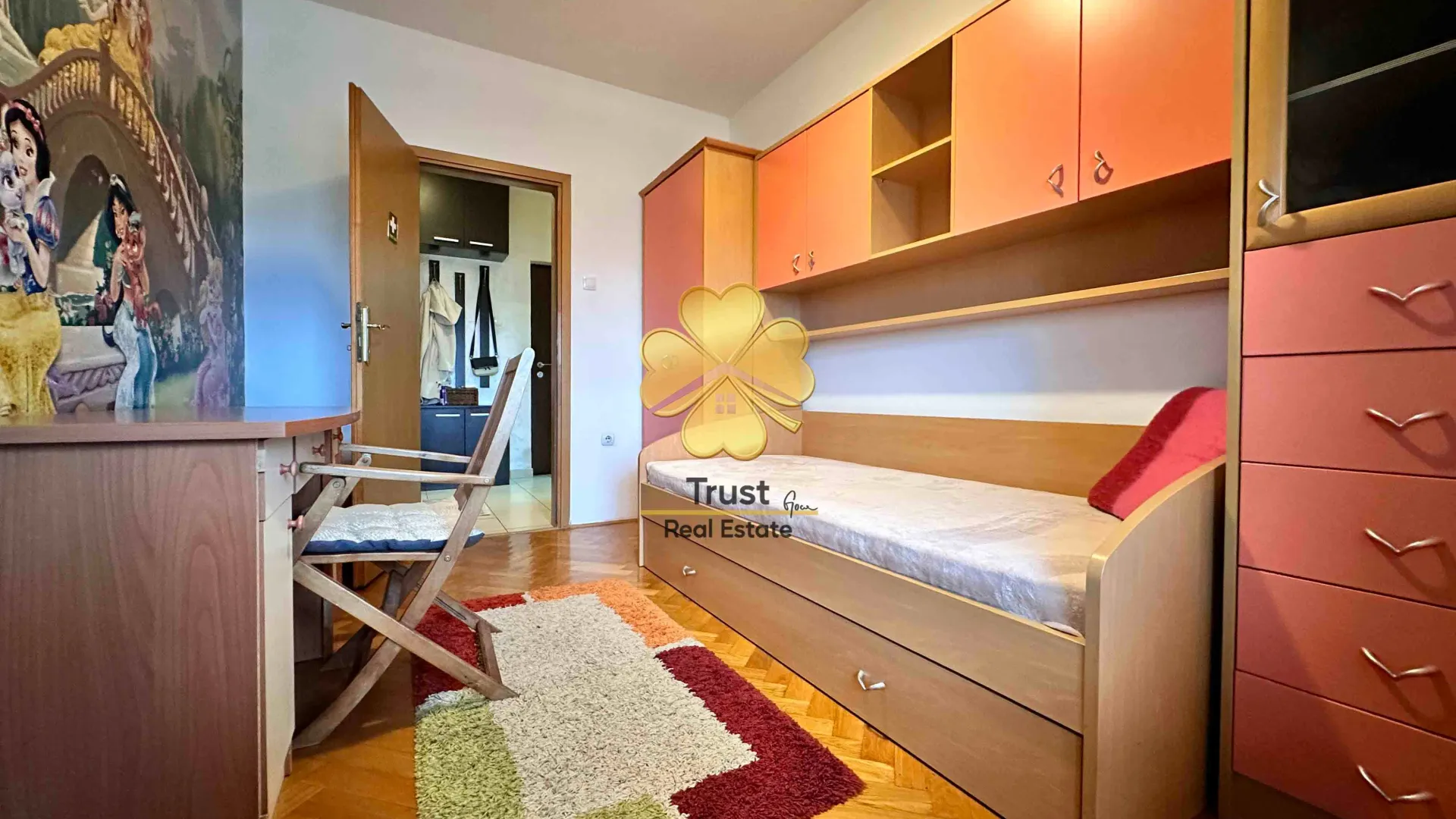 Rent, three bedroom apartment, 105m², Stari Aerodrom, Podgorica