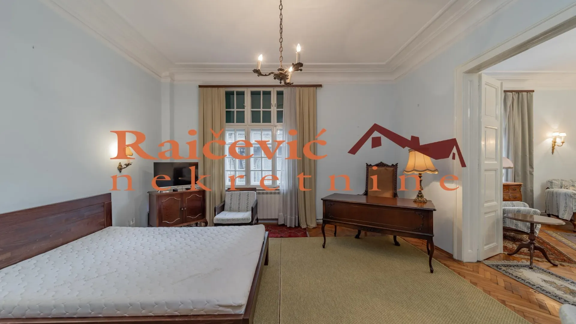 Prodaja, četvorosoban stan, 120m², Stari Grad, Beograd