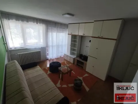 Stan in Bulevar Oslobodjenja